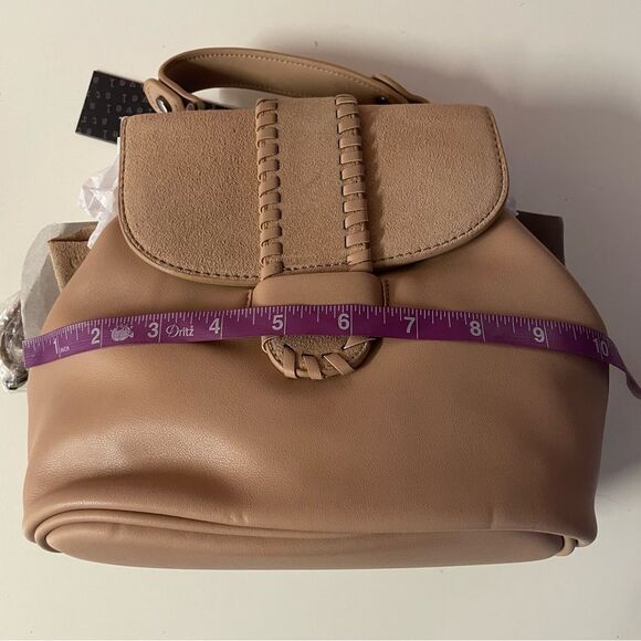 Street Level NWT Boho Nude Faux Leather Magnetic Snap Button Bucket Backpack - Picture 8 of 9